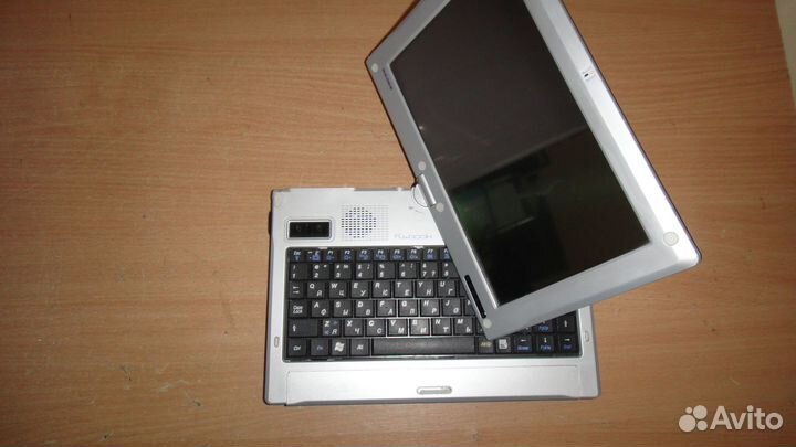 Нетбук мини Flybook A33i dialogue