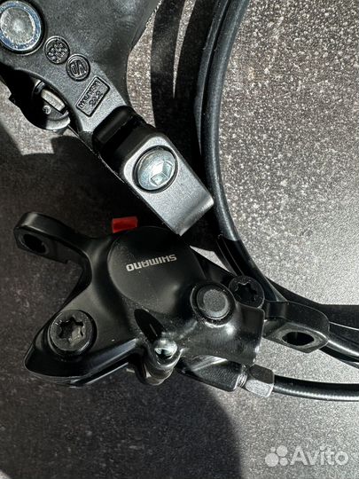 Гидравлические тормоза shimano MT-200