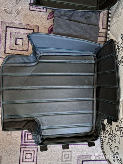 Автомобильные 3D коврики на Geely Monjaro