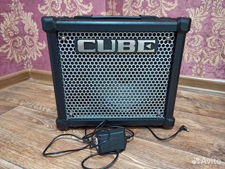 Roland Cube-10GX гитарный комбик