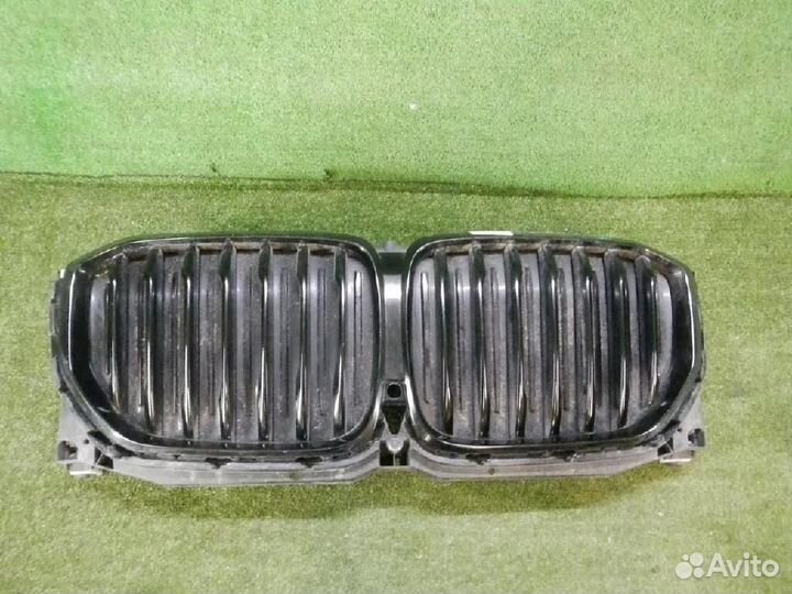 Решетка радиатора BMW X5