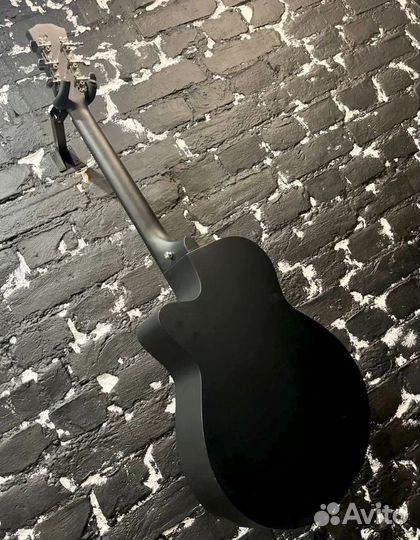 Акустическая гитара