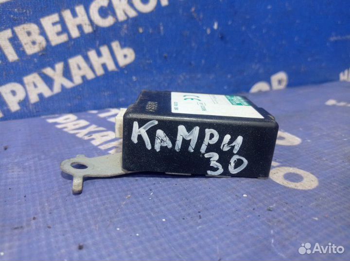 Блок управления двери Toyota Camry 30 седан 2AZ-FE