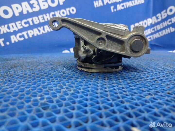 Дроссельная заслонка Renault Clio седан K4JA712