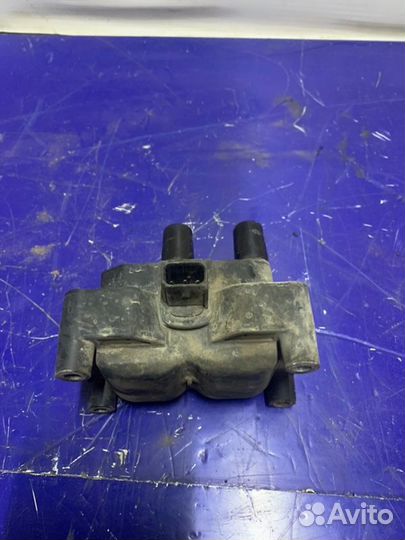 Катушка зажигания Ford Focus седан 1.6 2006