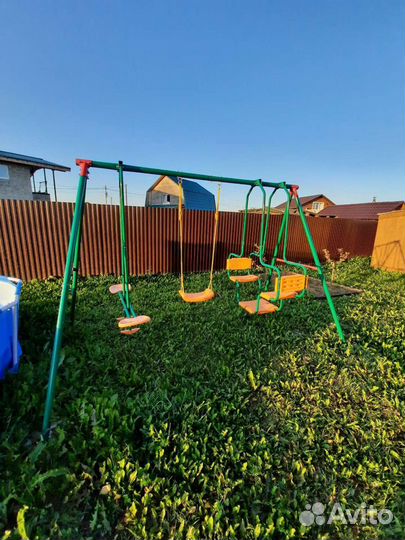 Детские качели уличные