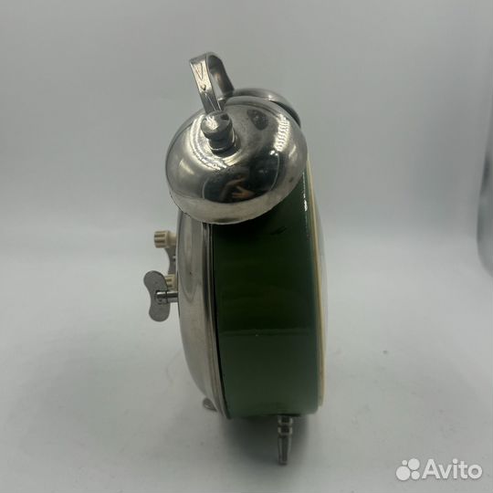 Будильник часы старинные винтажные механические