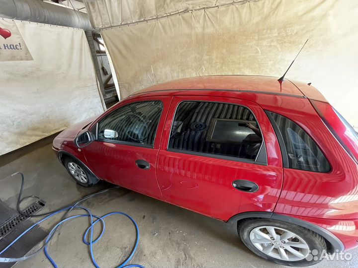 Opel Corsa 1.2 МТ, 2004, 215 000 км