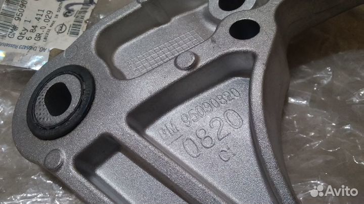 Опора двс Мокка,Новая. Оригинал