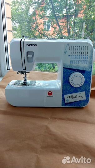 Бытовая швейная машинка Brother Style 35S