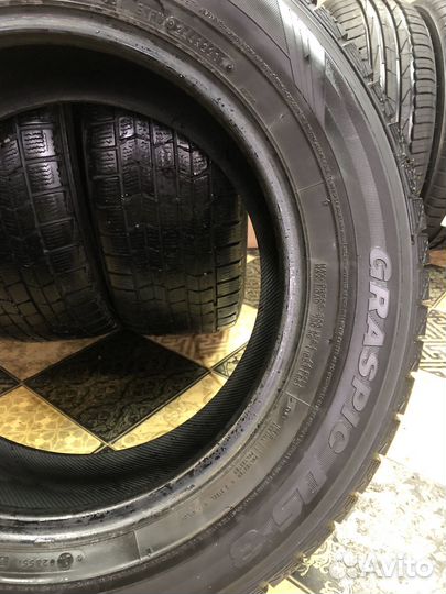 Dunlop Graspic DS3 215/65 R16 98T