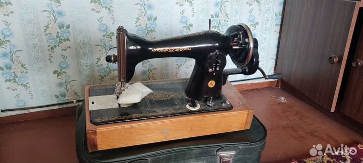 Швейная машинка