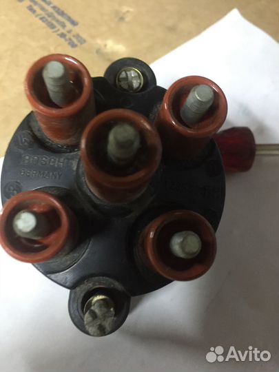 Крышка трамблера Bosch 1235522327