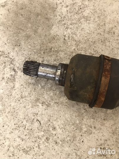 Привод левый Peugeot 307 (2858)