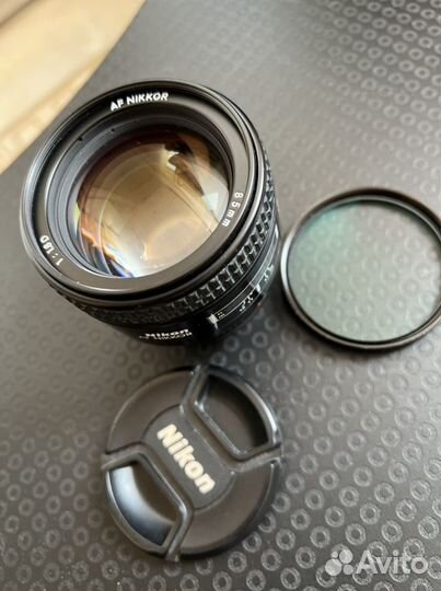 Объектив nikkor 85mm 1.8/nikon никон 85 мм 1.8