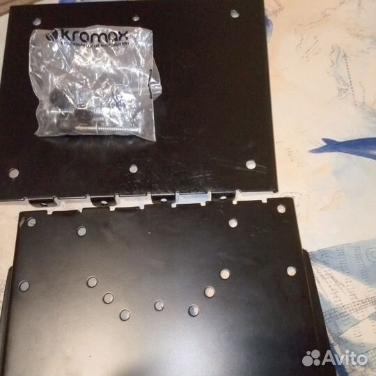 Кронштейн для телевизора