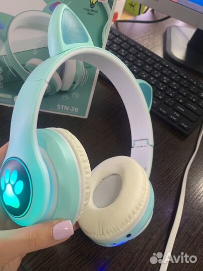 Наушники с кошачьими ушками