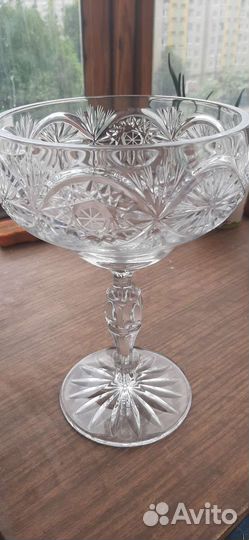 Хрустальная ваза