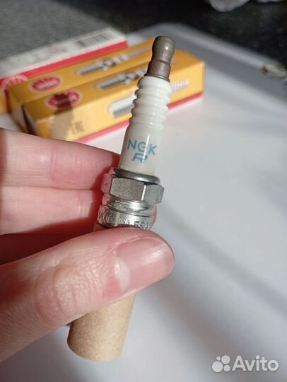 Свечи зажигания ngk 4559 TR5B-13 4 штуки