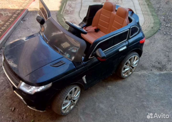 Детский электромобиль двухместный бу
