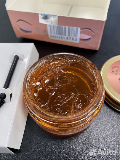 Фисксирующий гель для бровей Турция