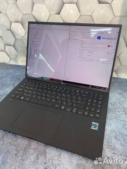 Ноутбук LG 16Z90P