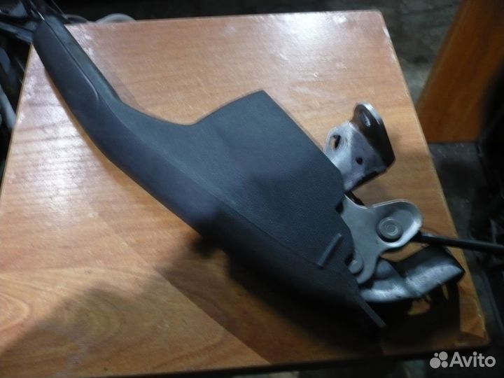Ручка ручного тормозаVolkswagen Polo 5