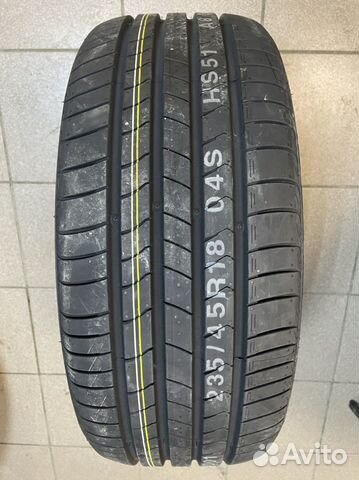 Kumho Ecsta HS51 235/45 R18 94V
