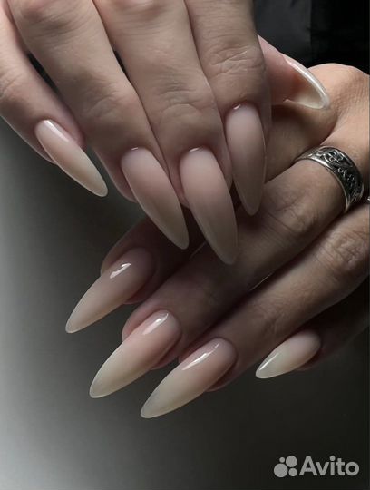 Маникюр(классика,аппаратный,комби),наращивание ног