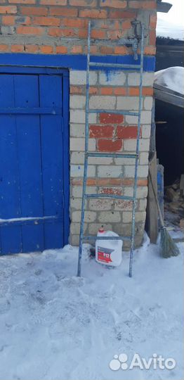 Металлическая лестница