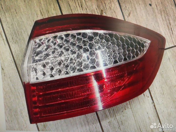 Фонарь задний правый форд мондео 4 универсал