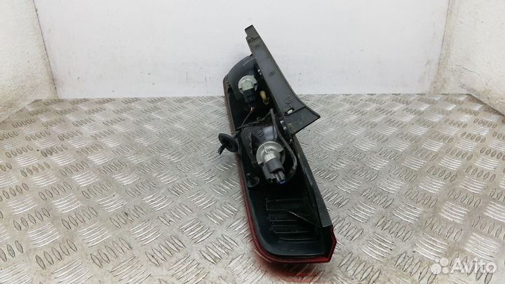 Фонарь задний левый Ford Focus 2 2006 1520769