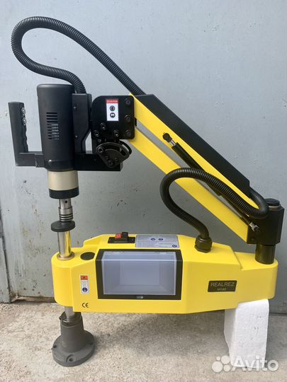 Резьбонарезной станок