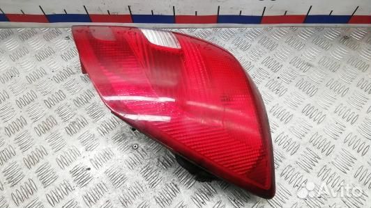 Фонарь задний правый skoda fabia 2 (1SK18MY01)