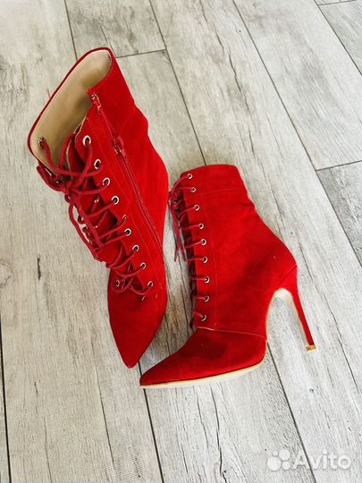 Ботильоны женские красные