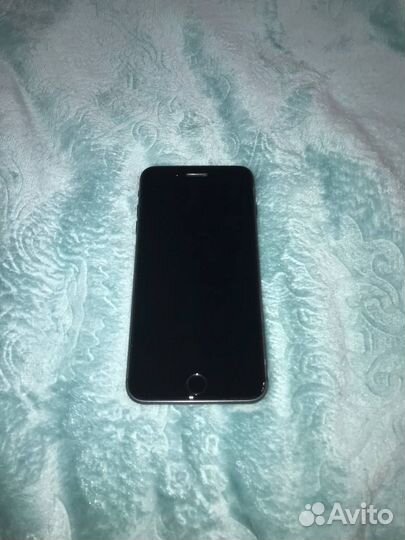 iPhone 8 Plus, 64 ГБ