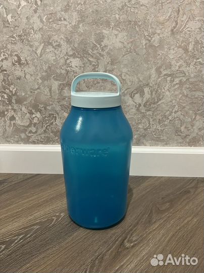 Tupperware банка