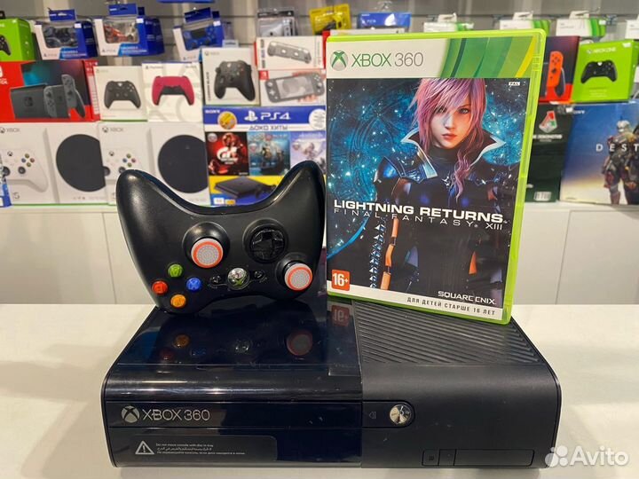 Xbox 360 E + Final Fantasy 8: Lighting Returns