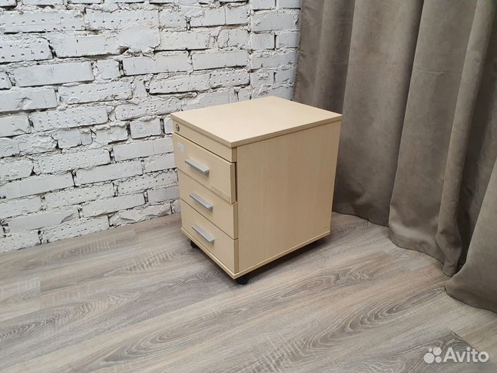 Тумба подкатная