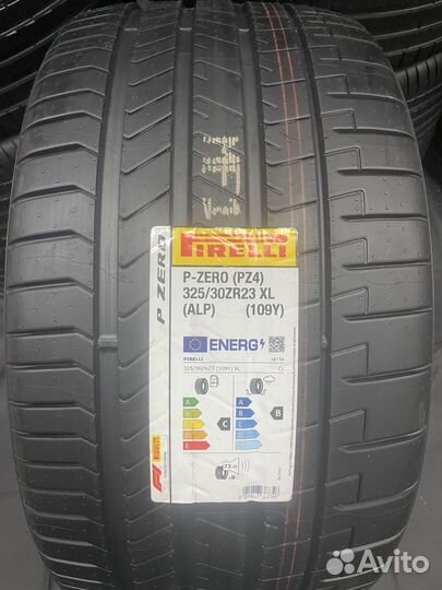 Pirelli P Zero PZ4 285/35 R23 и 325/30 R23 107Y