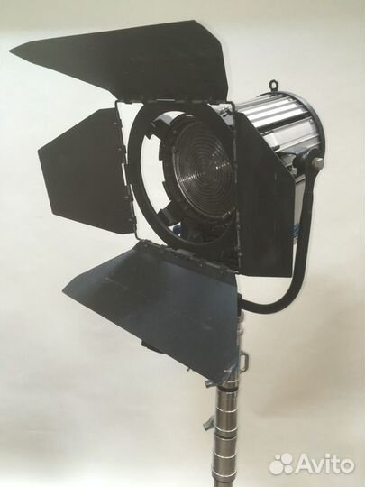 Осветительный прибор Junior 2000W