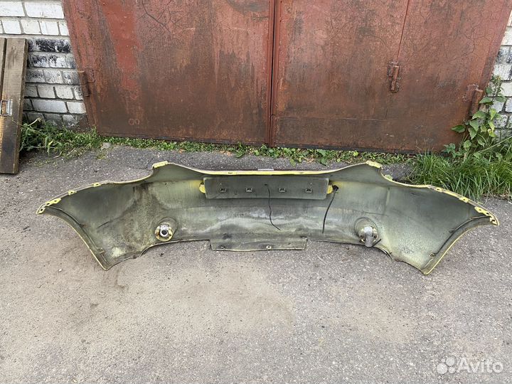 Бампер задний желтый Volkswagen New Beetle A4