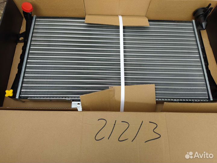 Радиатор Нива 21213
