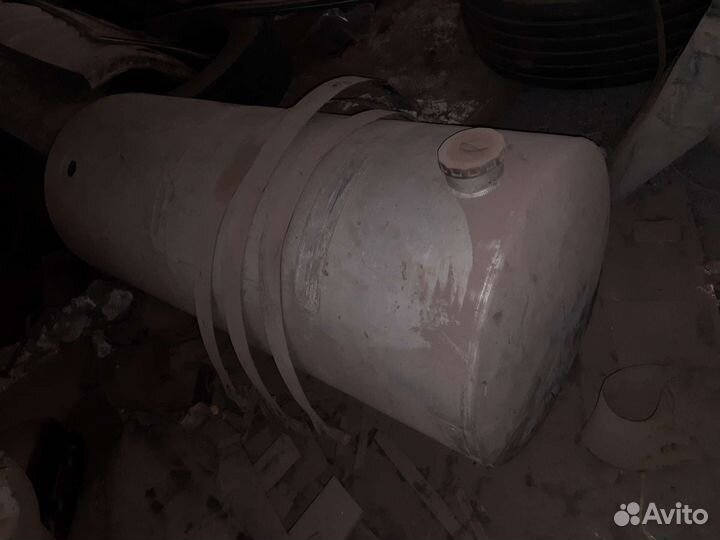 Топливный бак алюминиевый 650 литров