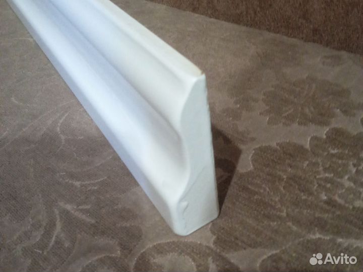 Плинтус для столешницы или для ванной