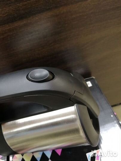 Чайник электрический объёмом 0.5л