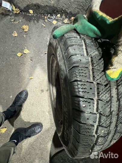 Viatti Vettore Inverno V-524 195/70 R15C 104R