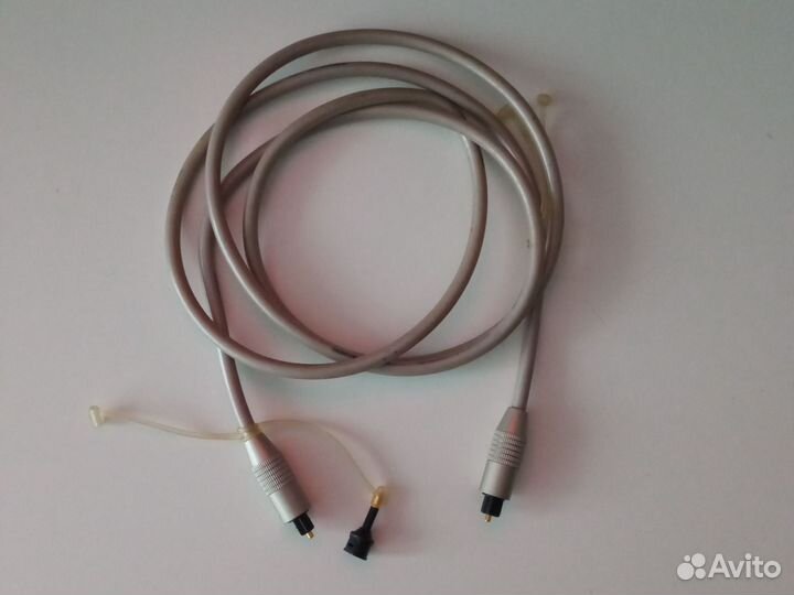 Оптический аудио кабель Thomson