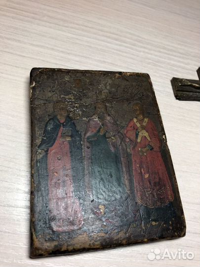 Старинный Крест и Икона