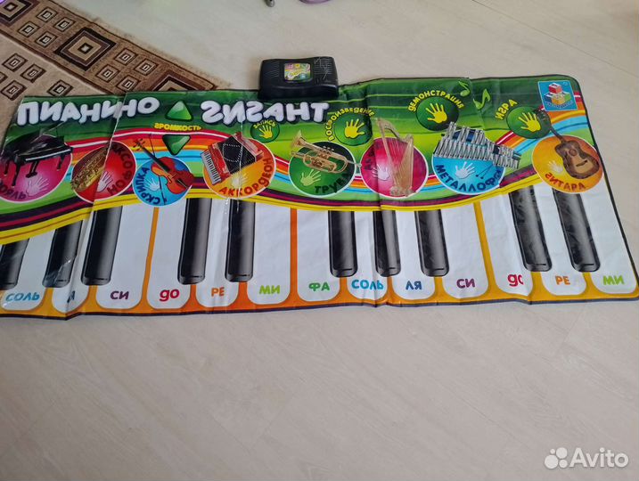 Музыкальная пианино